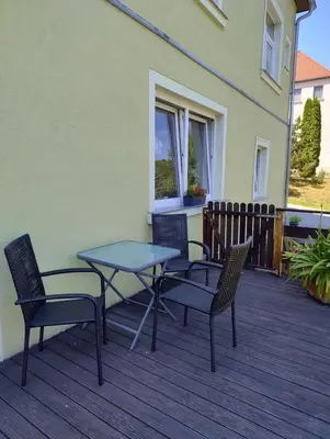 Ein Balkon oder eine Terrasse in der Unterkunft Ferienwohnung Waldblick mit Balkon