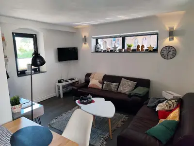 Ein Sitzbereich in der Unterkunft Stylische FeWo in Meißen (Nähe Elbe, eigener Eingang, EG, Terrasse)