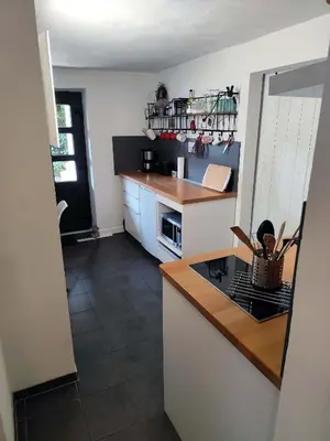 Küche/Küchenzeile in der Unterkunft Stylische FeWo in Meißen (Nähe Elbe, eigener Eingang, EG, Terrasse)
