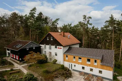 Das Gebäude in dem sich das Hotel befindet