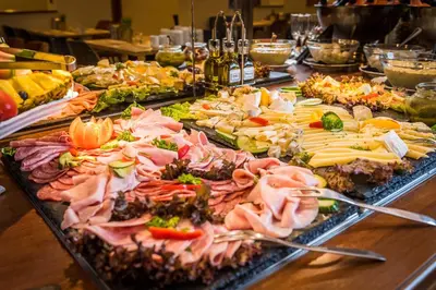 Essen im Hotel oder in der Nähe