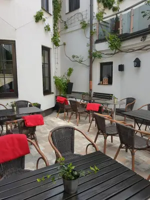 Ein Restaurant oder anderes Speiselokal in der Unterkunft Hotel Weißes Roß
