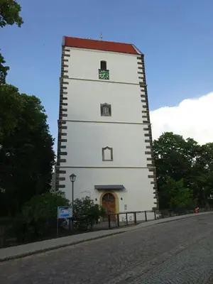 Das Gebäude in dem sich die Pension befindet