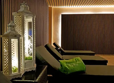 Ein Sitzbereich in der Unterkunft Hotel Sportwelt Radeberg