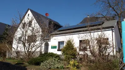 Das Gebäude in dem sich die Ferienwohnung befindet