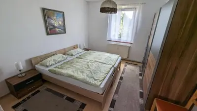Ein Bett oder Betten in einem Zimmer der Unterkunft Ferienwohnung Schlieben