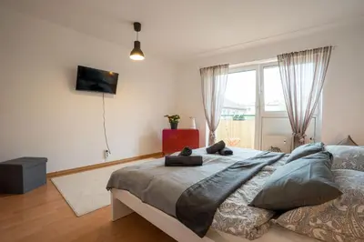Ein Bett oder Betten in einem Zimmer der Unterkunft Große Louise in der Neustadt für Familien & Kinder