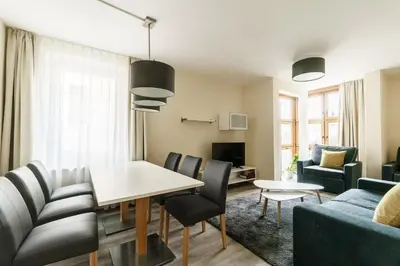 Ein Sitzbereich in der Unterkunft Familienapartment nahe der Frauenkirche