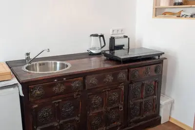Küche/Küchenzeile in der Unterkunft Ferienwohnung von der Herzogshöhe ,WIFI, Netflix, Parkplatz, Kamin, Fussbodenheizung, Thermomix, Babybett