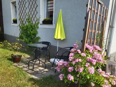 Ein Garten an der Unterkunft Ferienwohnung Simmert