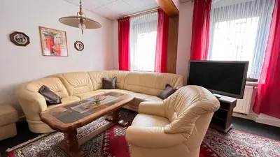 Ein Sitzbereich in der Unterkunft Ferienwohnung NEUMANN a.d. Porzellan-Manufaktur