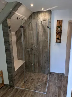 Ein Badezimmer in der Unterkunft Ferienwohnung Mühl - Familienfreundlich, 2 Schlafzimmer, großes Grundstück, Erzgebirge