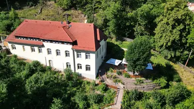 Das Gebäude in dem sich das Hotel befindet