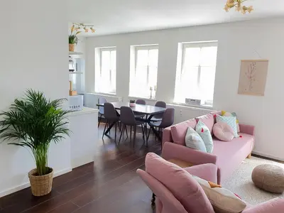 Ein Sitzbereich in der Unterkunft PB Ferienwohnungen - FeWo 7 - Stilvoll eingerichtetes Apartment im Herzen Senftenbergs