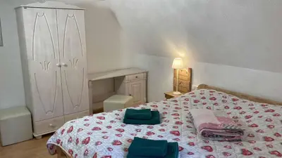Ein Bett oder Betten in einem Zimmer der Unterkunft Pension zur 23