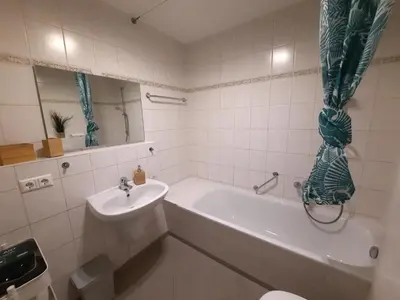 Ein Badezimmer in der Unterkunft Ruhiges Hinterhof Apartment im Herzen der Neustadt