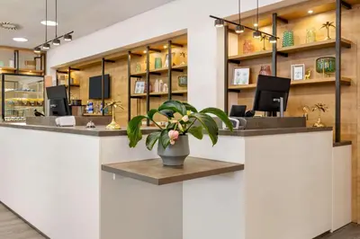 Lobby/Rezeption in der Unterkunft Super 8 by Wyndham Chemnitz