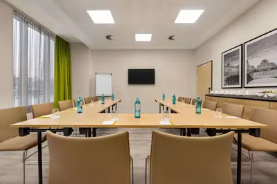 Der Geschäftsbereich oder Konferenzraum in der Unterkunft Super 8 by Wyndham Chemnitz