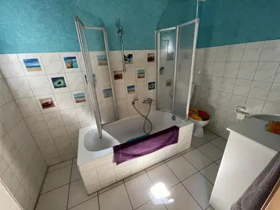 Ein Badezimmer in der Unterkunft Fremdenzimmer Nossen