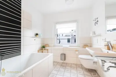 Küche/Küchenzeile in der Unterkunft PINEAPPLE APARTMENTS - Zwinger VI - 98qm - 1x free parking