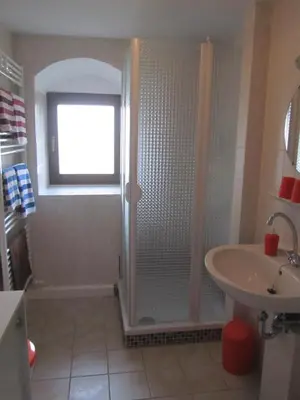 Ein Badezimmer in der Unterkunft Ferienwohnungen im Landstreicherhaus