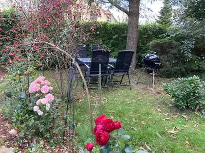 Ein Garten an der Unterkunft Ferienwohnung Sonnenblick