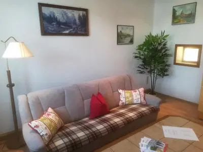 Ein Sitzbereich in der Unterkunft Ferienwohnung Rauscher