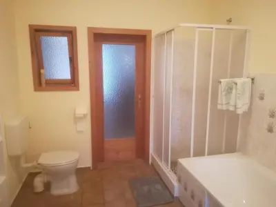 Ein Badezimmer in der Unterkunft Ferienwohnung Rauscher