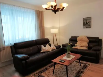 Ein Sitzbereich in der Unterkunft Ferienwohnung Ahrens