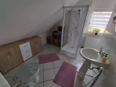 Ein Badezimmer in der Unterkunft FeWo Zur Alten Drechslerei