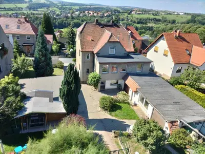 Das Gebäude in dem sich die Ferienwohnung befindet