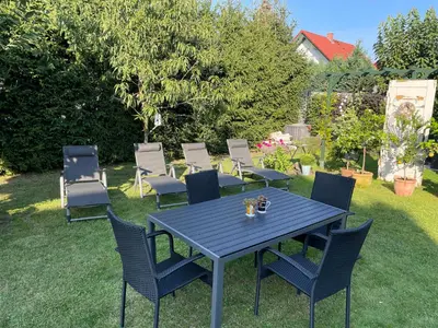 Ein Garten an der Unterkunft Ferienhaus Seenliebe
