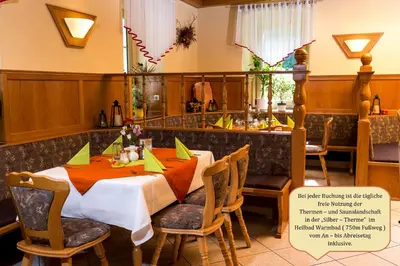 Ein Restaurant oder anderes Speiselokal in der Unterkunft Hotel Waldmühle