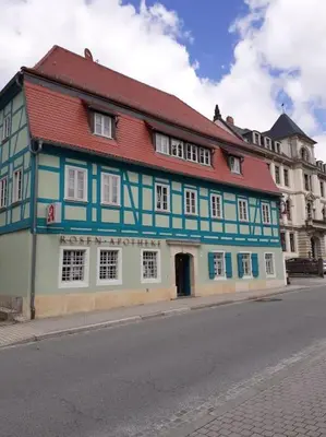 Das Gebäude in dem sich die Ferienwohnung befindet