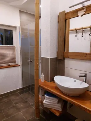 Ein Badezimmer in der Unterkunft elephants Ferienhaus Haus West