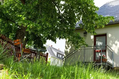 Das Gebäude in dem sich die Ferienwohnung befindet