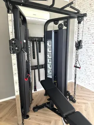 Das Fitnesscenter und/oder die Fitnesseinrichtungen in der Unterkunft schwimmendes Ferienhaus Silent