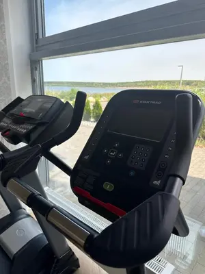 Das Fitnesscenter und/oder die Fitnesseinrichtungen in der Unterkunft schwimmende Ferienwohnung Sundowner
