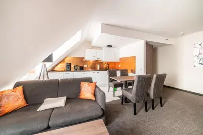 Küche/Küchenzeile in der Unterkunft Familienapartment Am Neumarkt ll