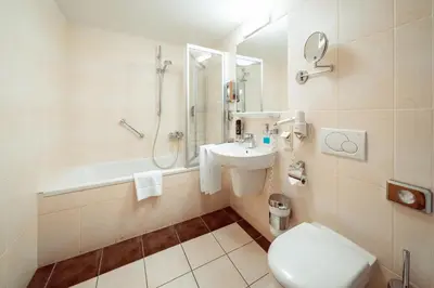 Ein Badezimmer in der Unterkunft Familienapartment Am Neumarkt lll