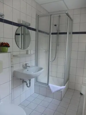 Ein Badezimmer in der Unterkunft Zur Edlen Krone