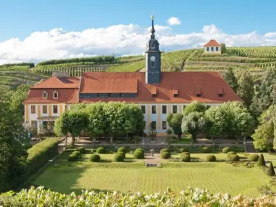 Ein Garten an der Unterkunft Reiterhof Schmidt, Gaststätte & Pension