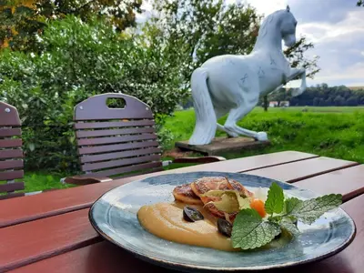 Essen im Hotel oder in der Nähe