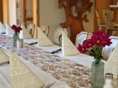 Ein Restaurant oder anderes Speiselokal in der Unterkunft Reiterhof Schmidt, Gaststätte & Pension