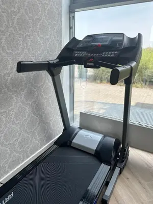 Das Fitnesscenter und/oder die Fitnesseinrichtungen in der Unterkunft schwimmende Ferienwohnung Rooftop