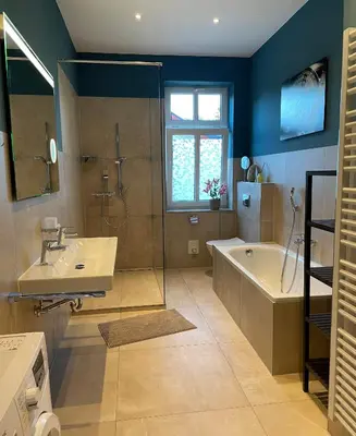 Ein Badezimmer in der Unterkunft Helle Terrassenwohnung in Traumlage von Dresden