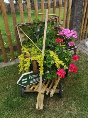 Ein Garten an der Unterkunft Ferienwohnung Schlesinger