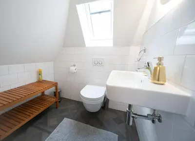 Ein Badezimmer in der Unterkunft Privatsphäre im Kutscherhaus der Villa Golding