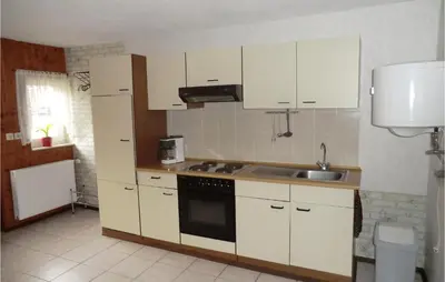Küche/Küchenzeile in der Unterkunft Ferienhaus Stolpen, Ot Lauterbach Am Sportplatz