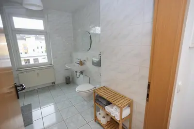 Ein Badezimmer in der Unterkunft FullHouse - Chemnitz - Z25 Apartments - 3 Beds - SmartTV - Nespresso